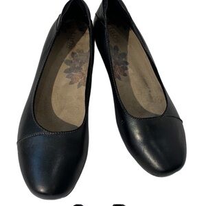 Taso black pump size 8.5